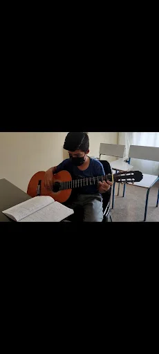 آموزشگاه موسیقی (دکترمعجزاتی)