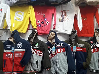 عمده فروشی پوشاک بچه گانه داریوش اکبری
