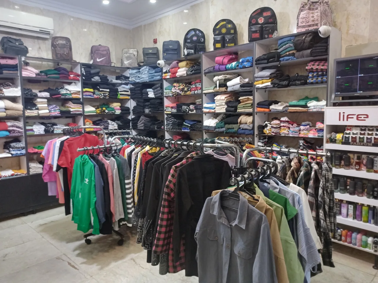 فروشگاه پوشاک بانوی ایرانی - تصویر 3