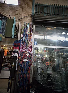 فروشگاه پوشاک