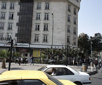 فروشگاه پوشاک