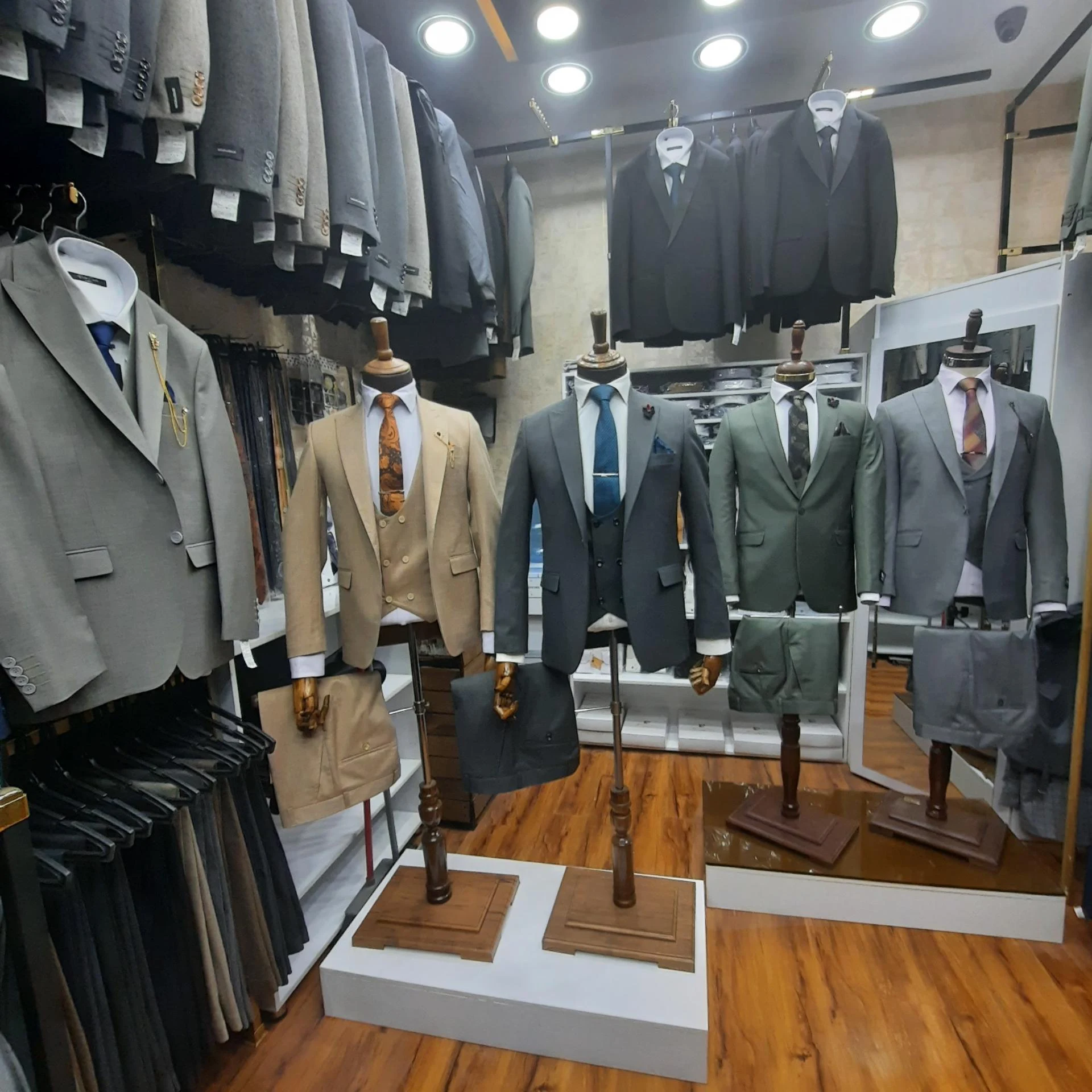 پوشاک گنجینه