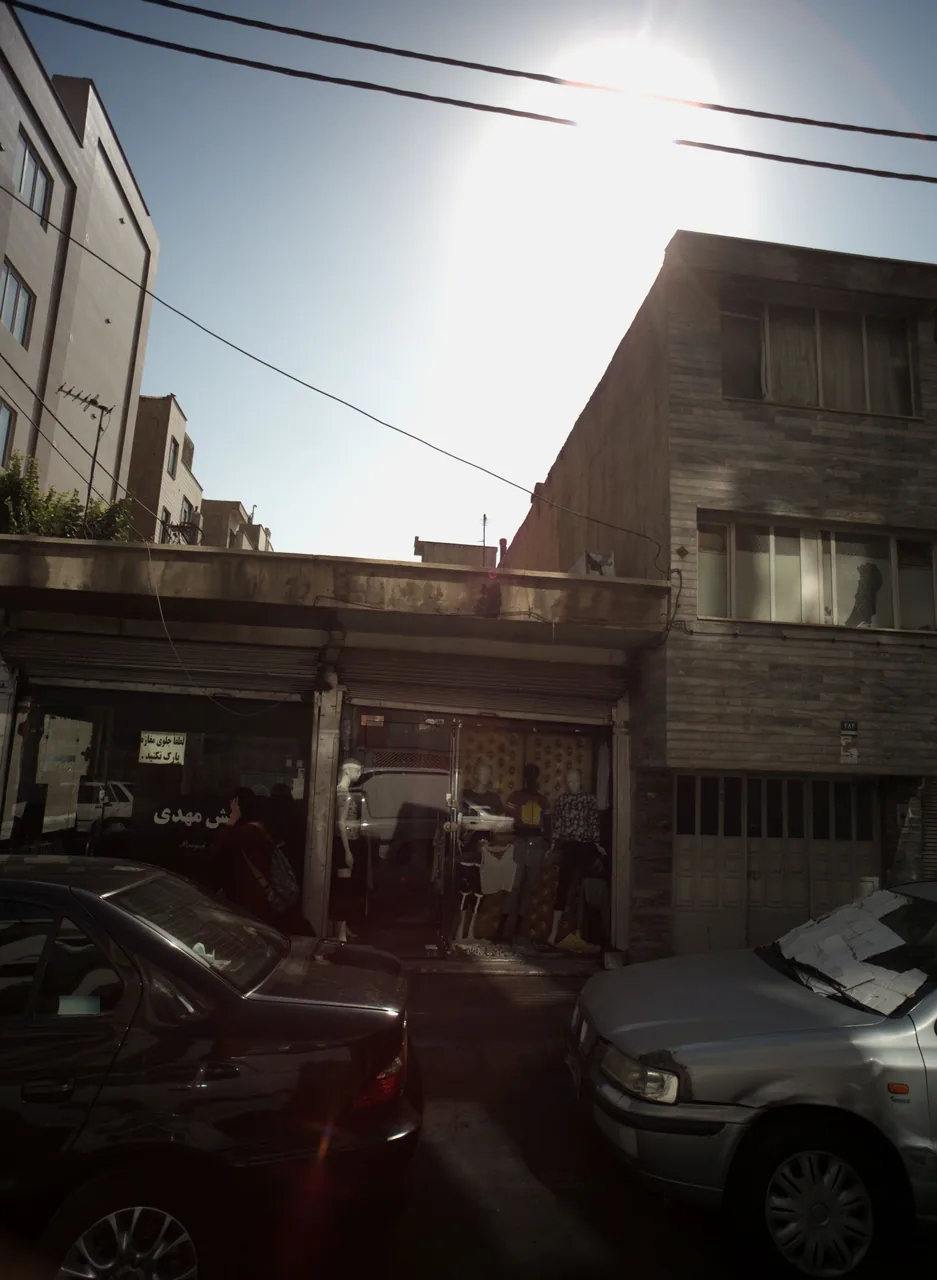فروشگاه پوشاک