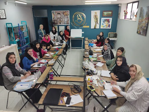 آموزشگاه آزاد هنری آراد