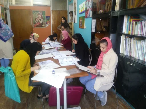 آموزشگاه آزاد هنری آراد