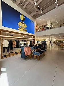 جین وست Jeanswest