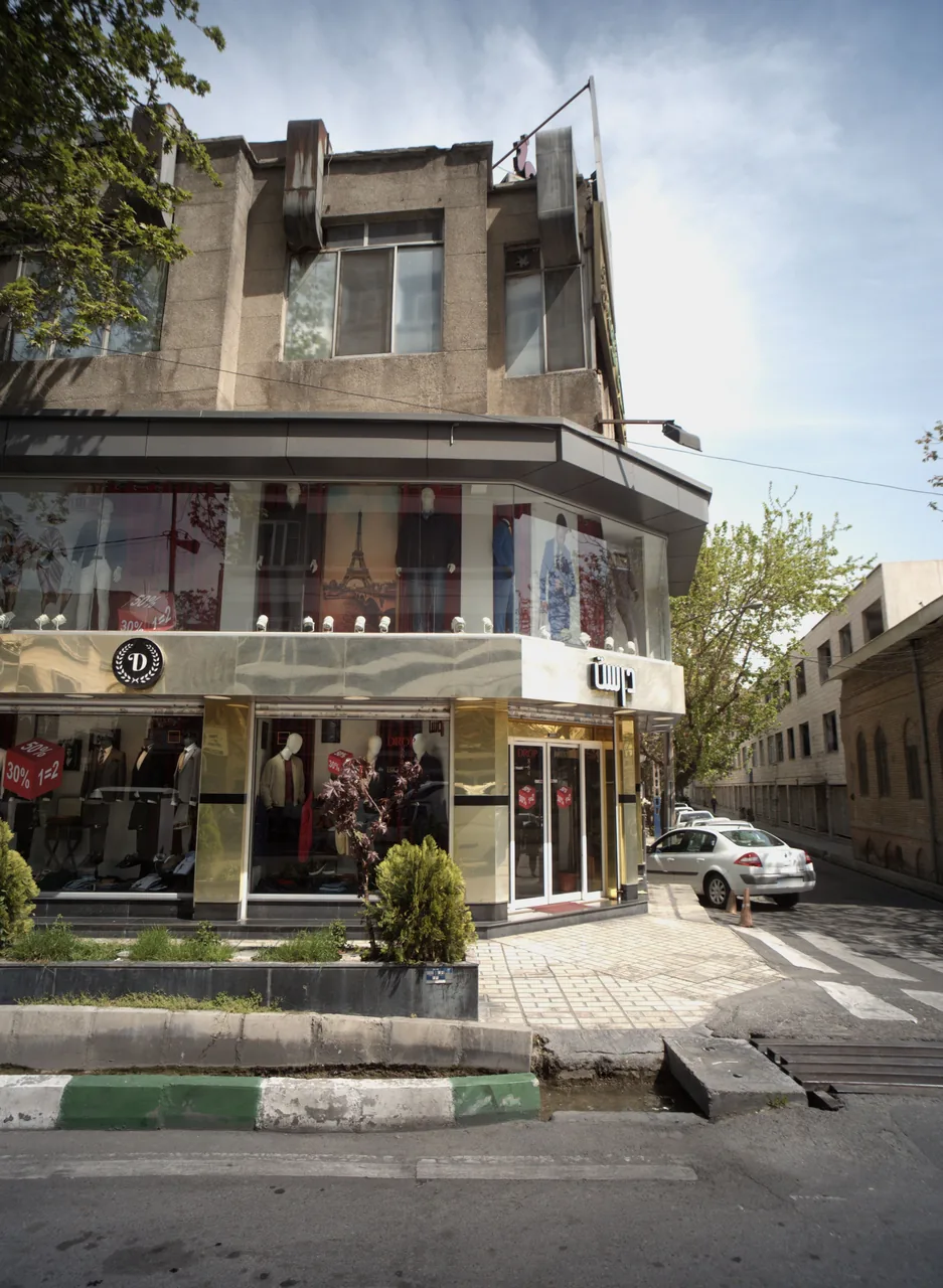 فروشگاه پوشاک درست
