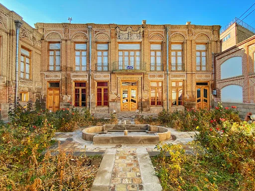 موزه صدا (خانه تاریخی امیر پرویز)