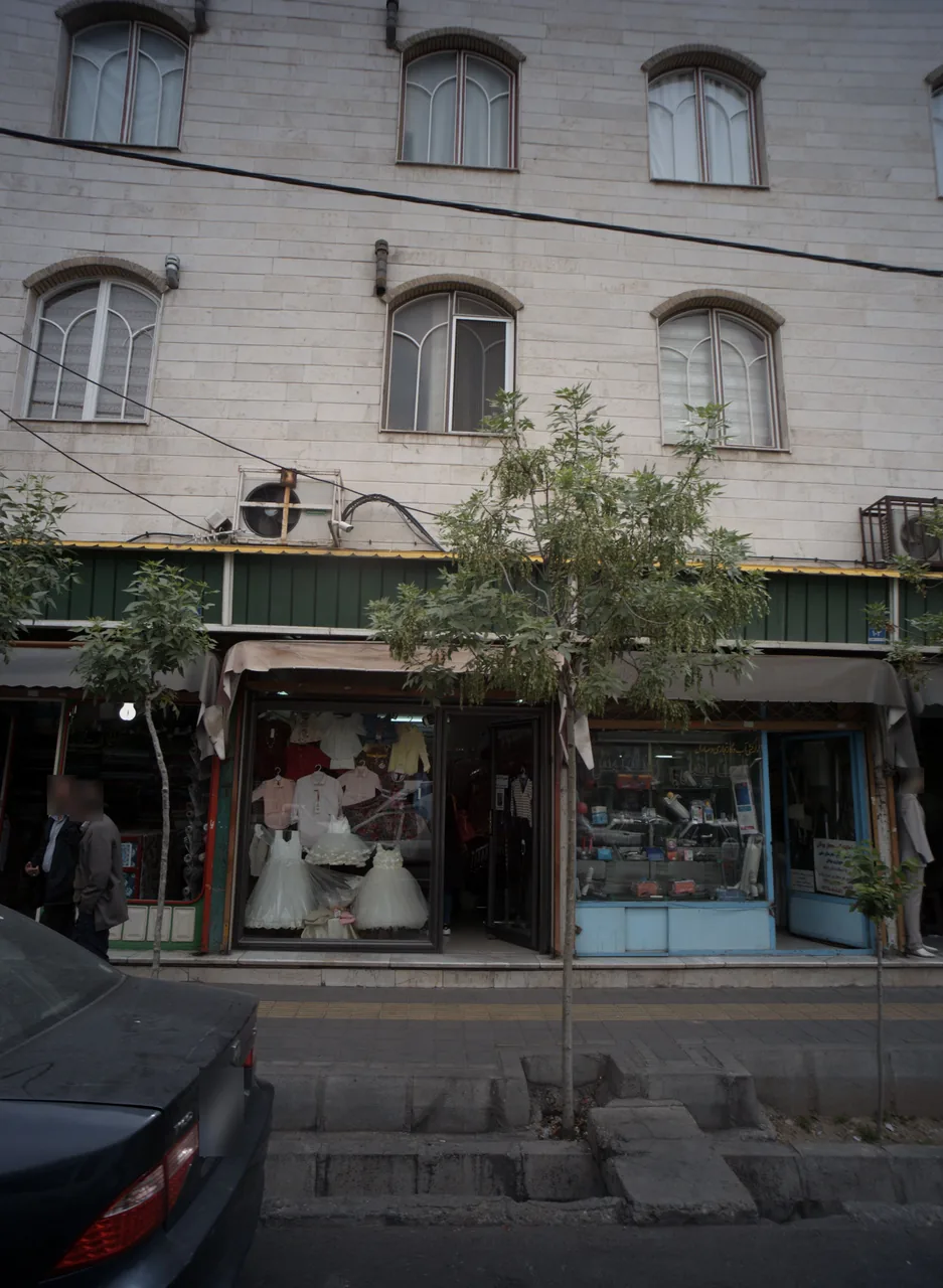 فروشگاه پوشاک