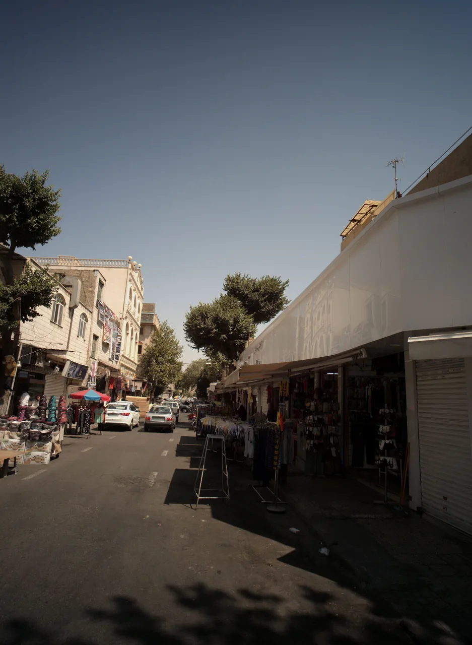 فروشگاه پوشاک