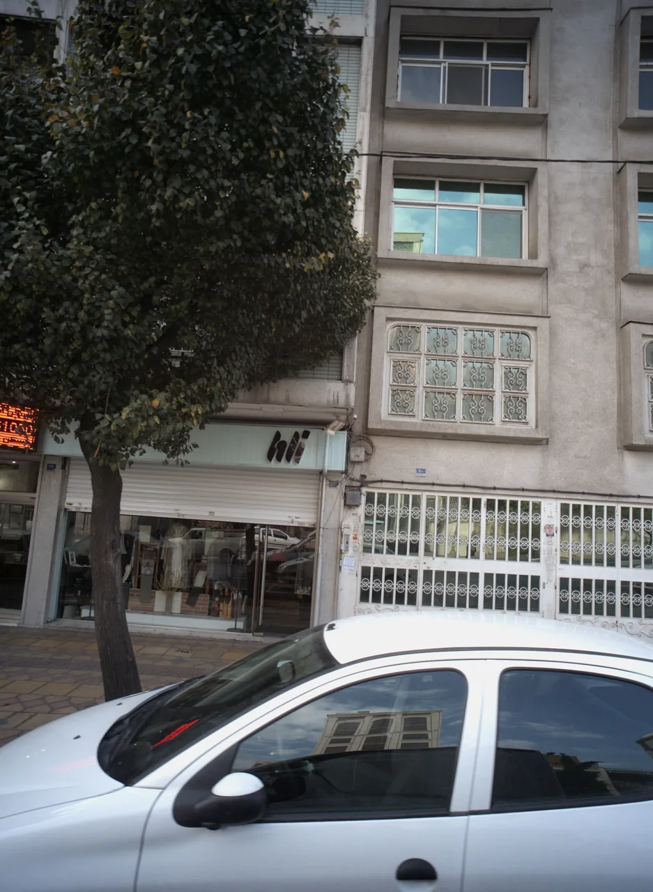 فروشگاه پوشاک زاوا