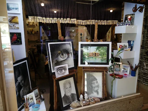 آموزشگاه نقاشی تبریز (حس نقاشی)