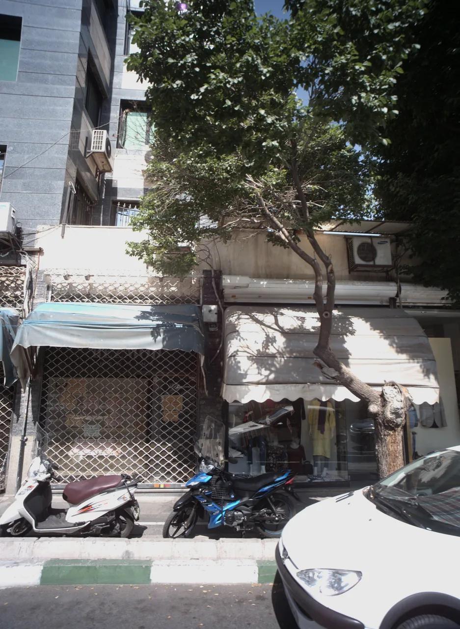 فروشگاه پوشاک