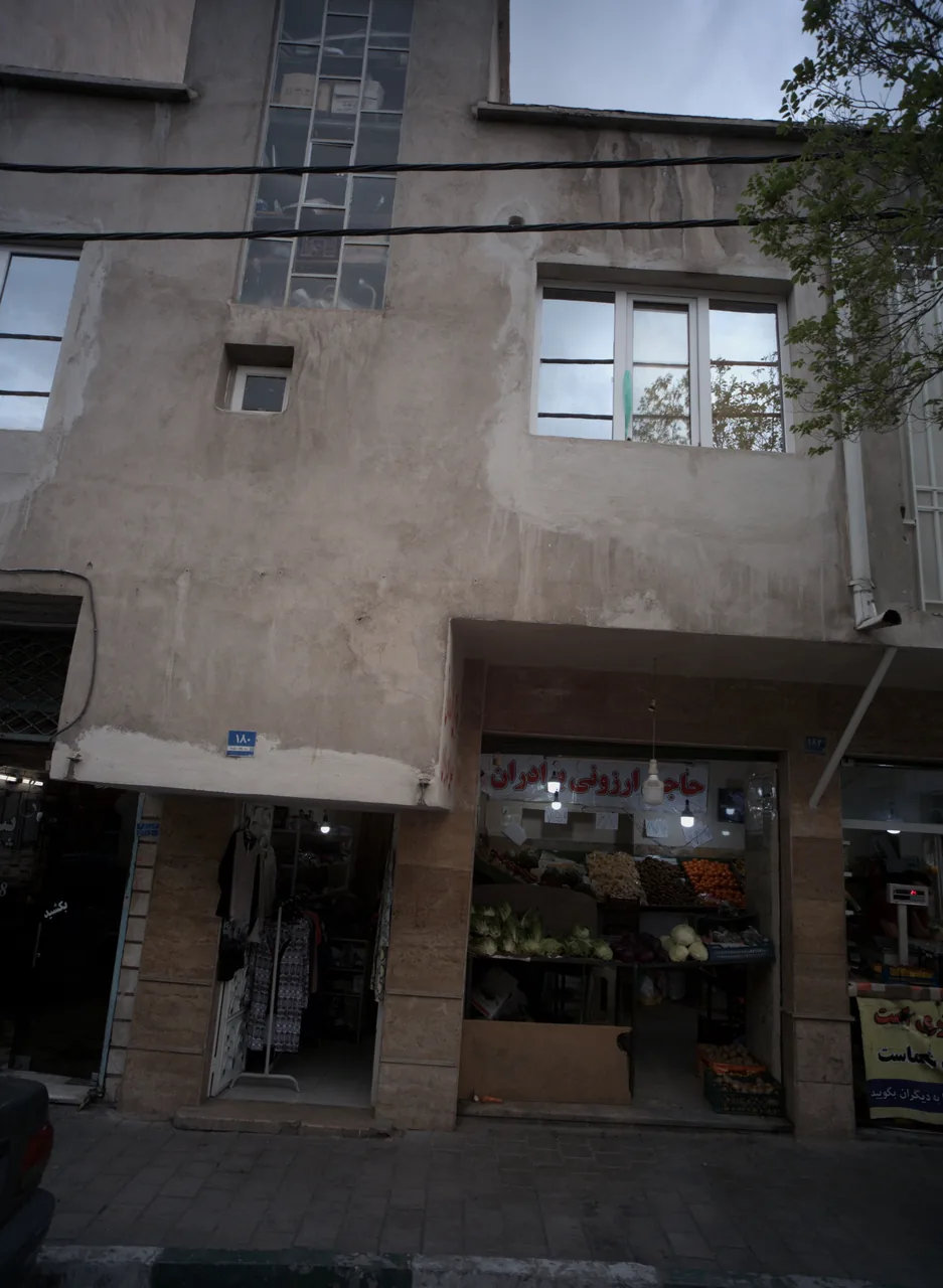 فروشگاه پوشاک