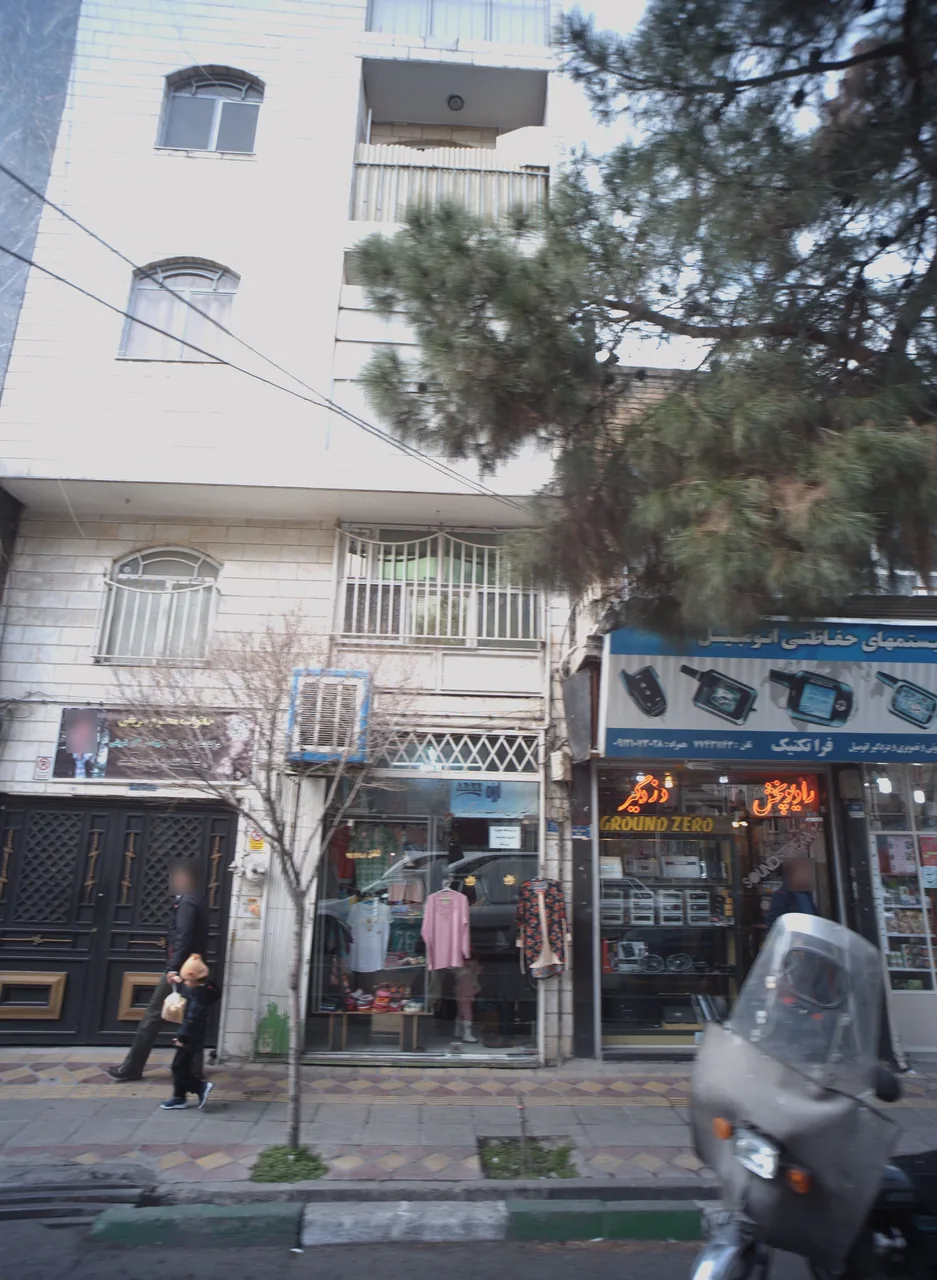 فروشگاه پوشاک ارزان