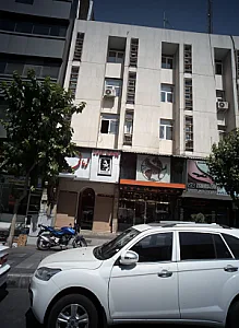 فروشگاه پوشاک زمانی