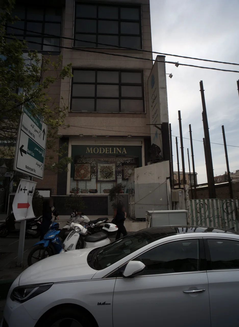 فروشگاه شال و روسری مدلینا