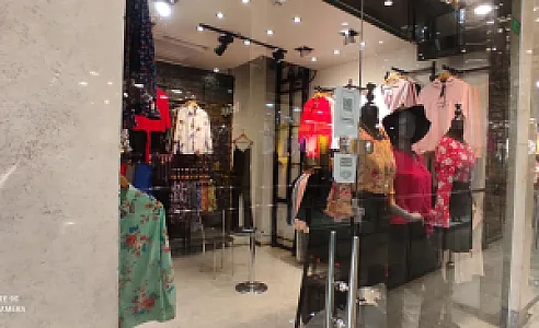 بوتیک لادیزون رضایی