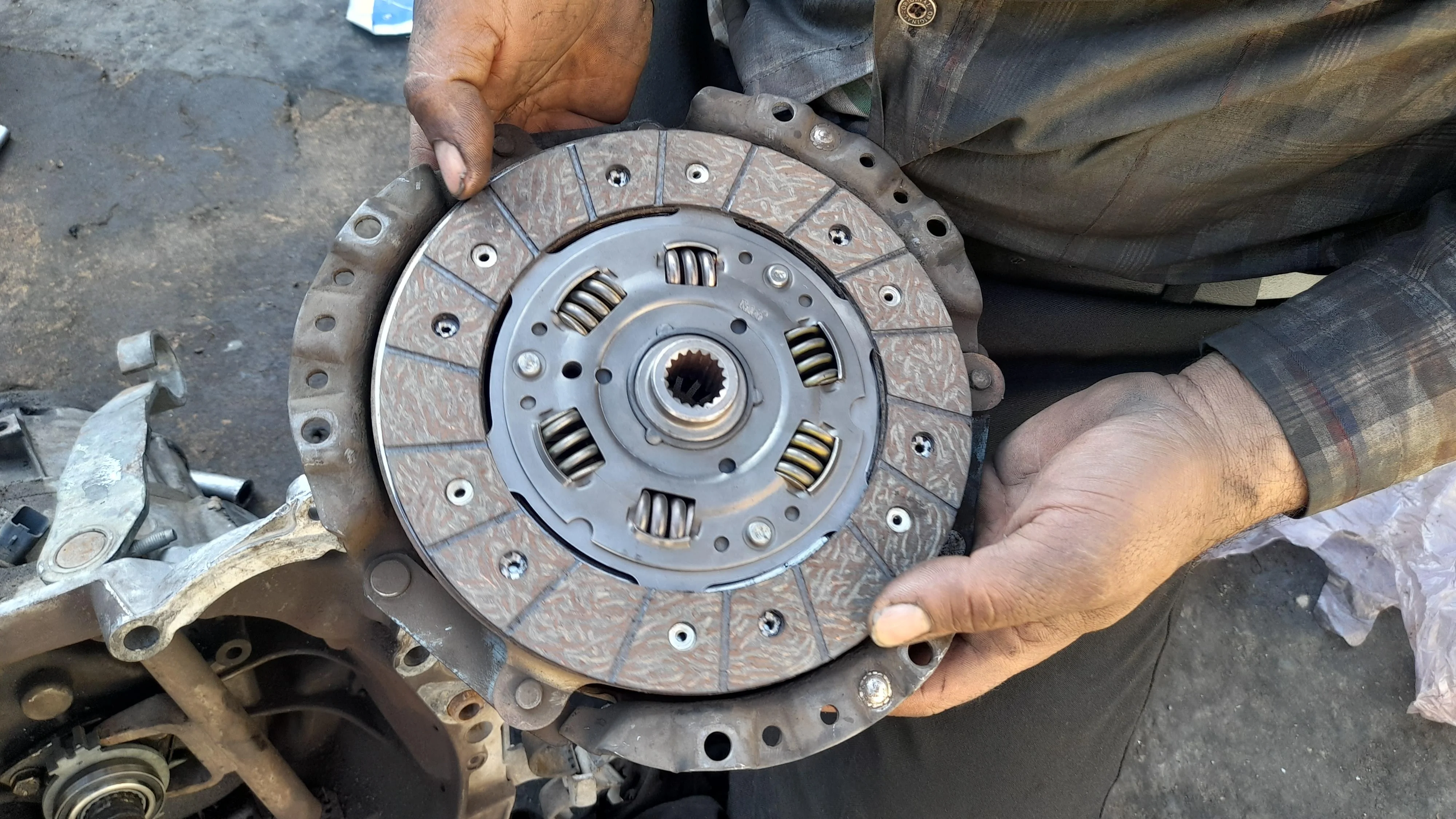 مکانیکی عادل