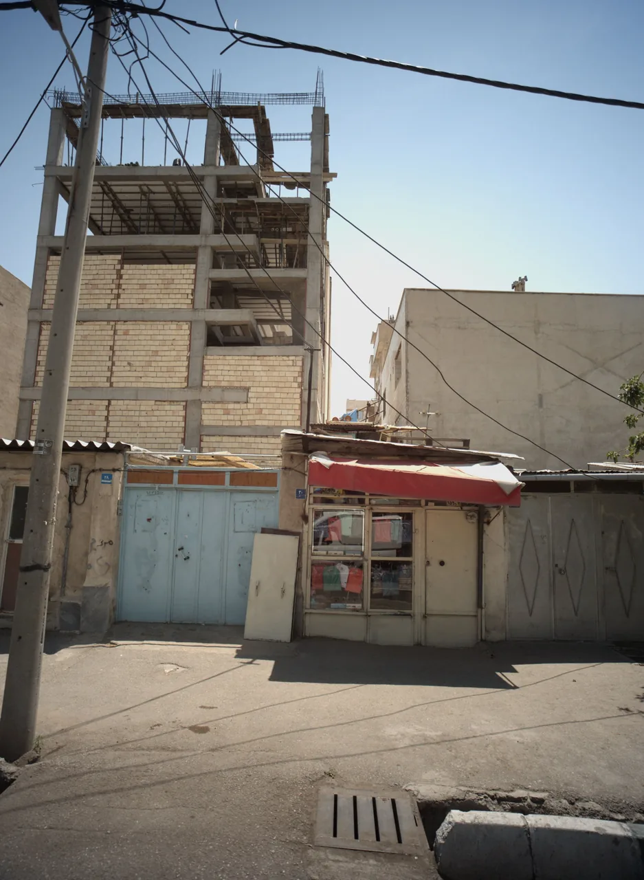 فروشگاه پوشاک