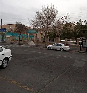 دبیرستان پروفسور هشترودی