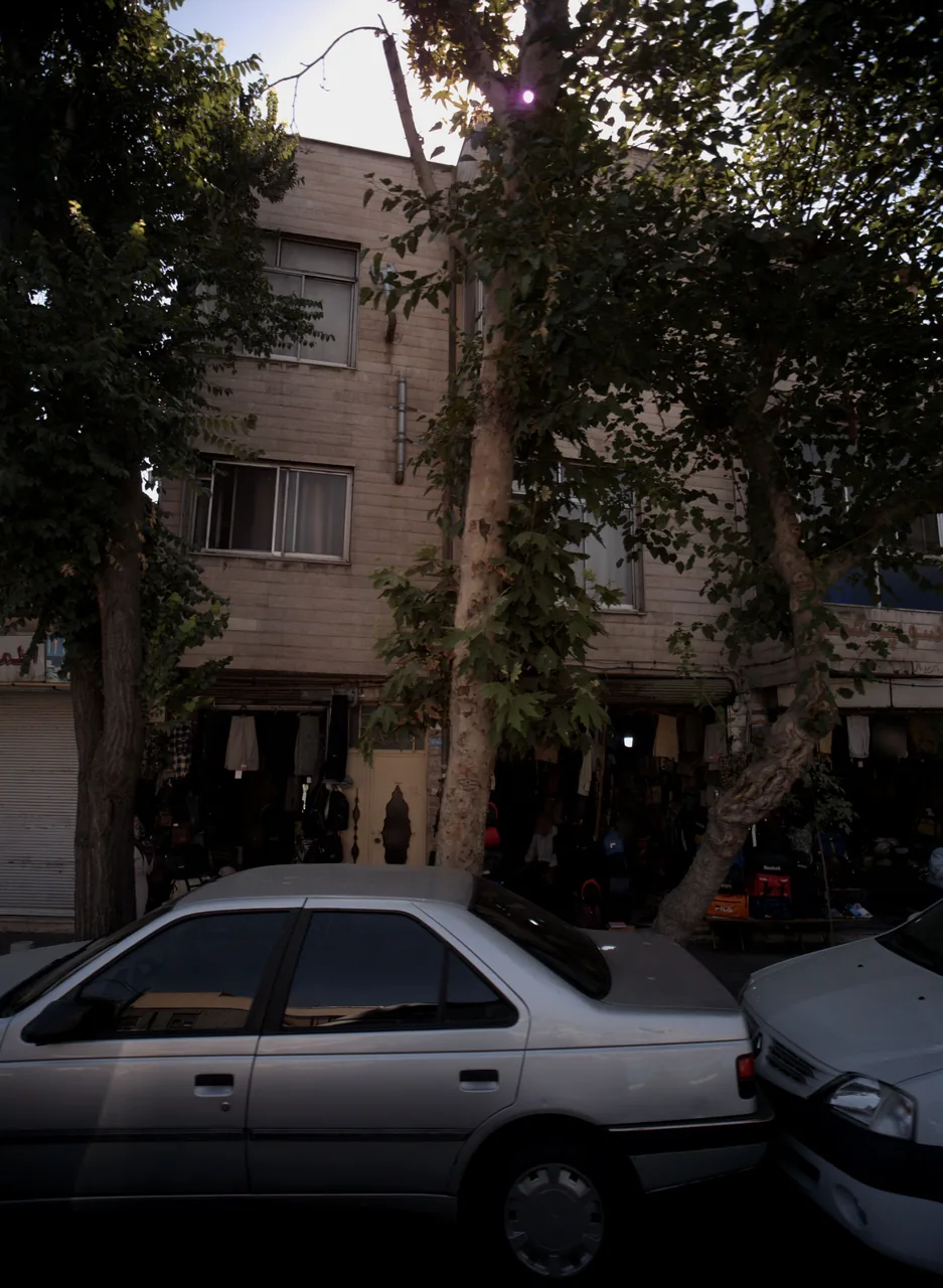 فروشگاه پوشاک و ساک ورزشی