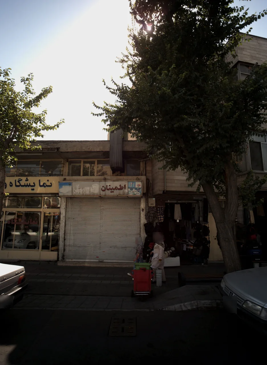 فروشگاه پوشاک و ساک ورزشی - تصویر 2