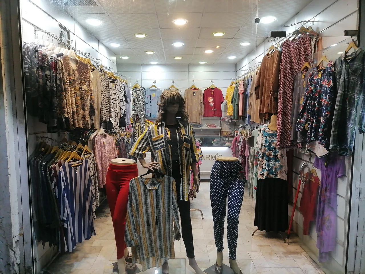 دنیای پوشاک - تصویر 2