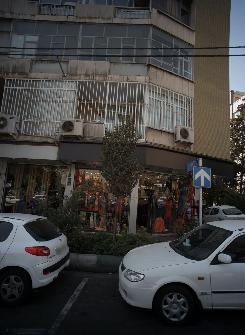 فروشگاه لباس و روسری