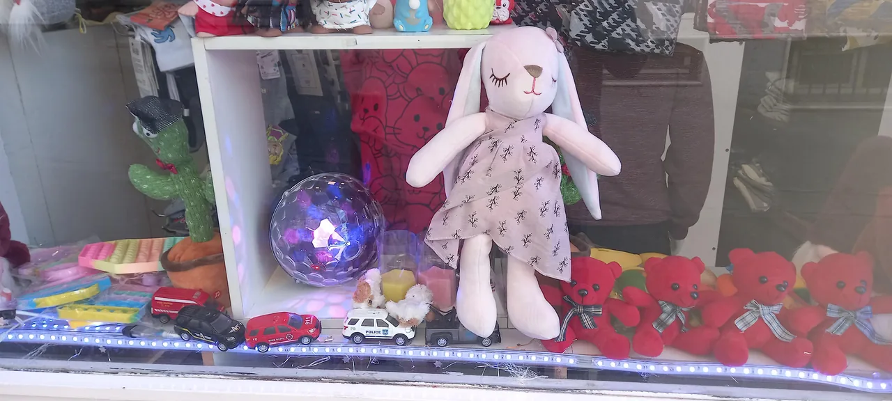 پوشا ک ابریشم