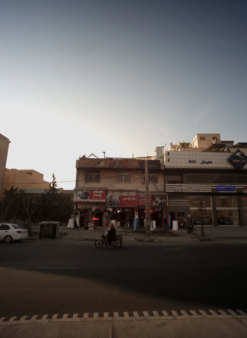فروشگاه 2002 - تصویر 3