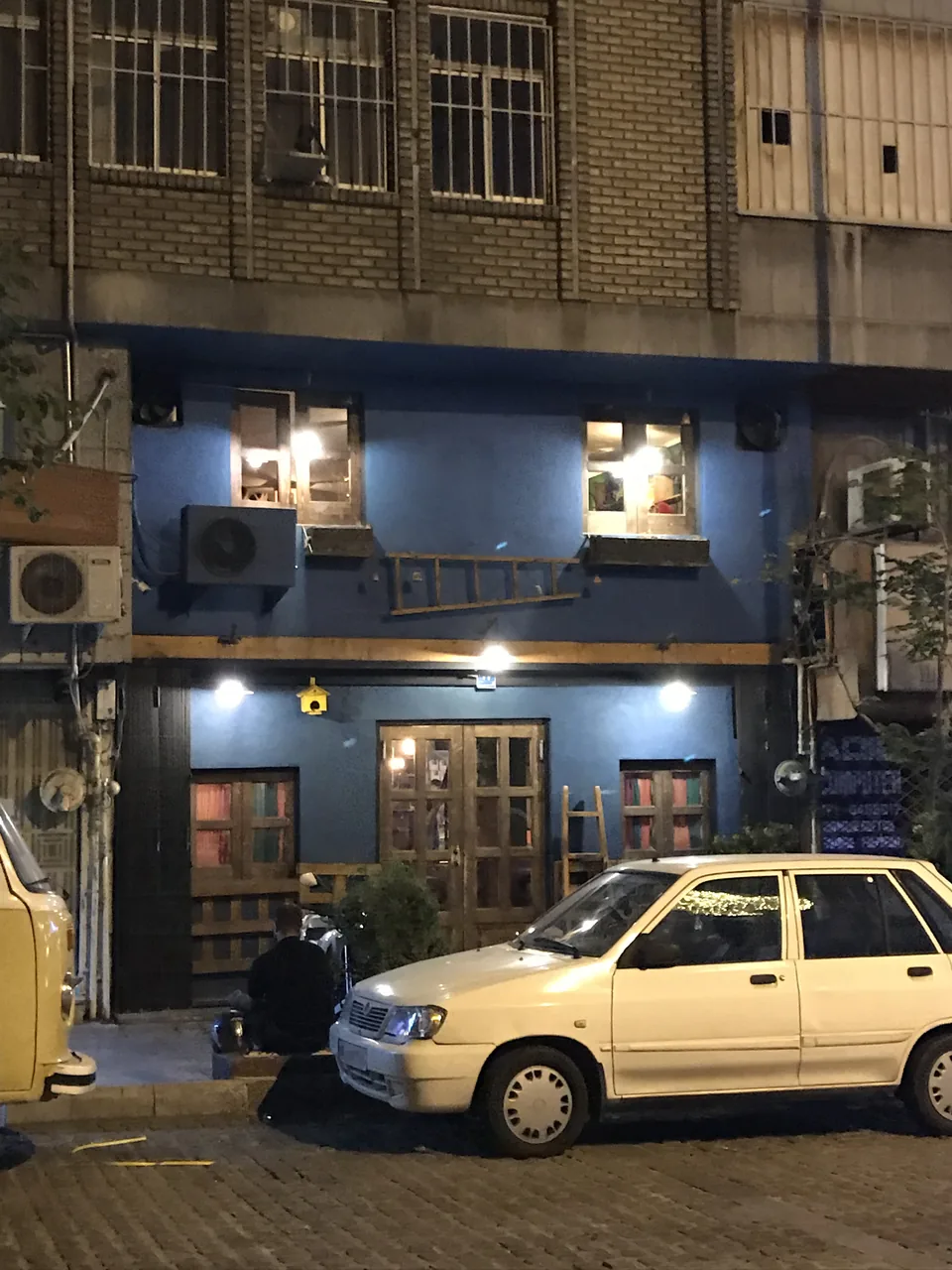 کافه one more - تصویر 4