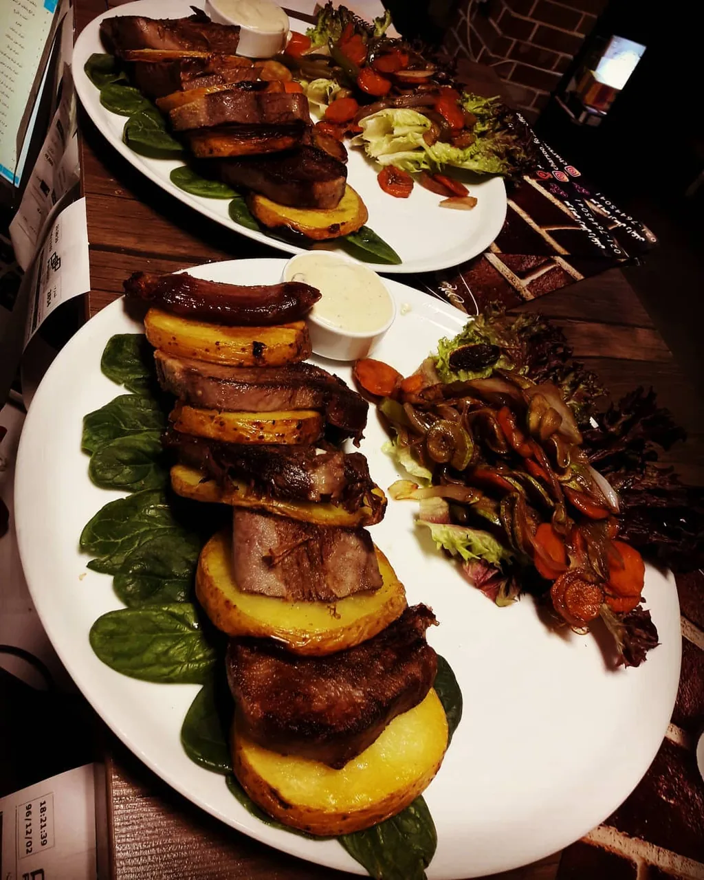 کافه چارسو - تصویر 2
