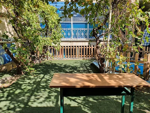 مهد کودک و پیش دبستانی و خانه بازی کودک شیرین