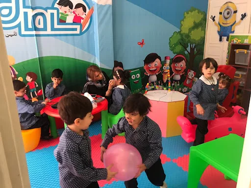 مهدکودک و پیش دبستانی سامان