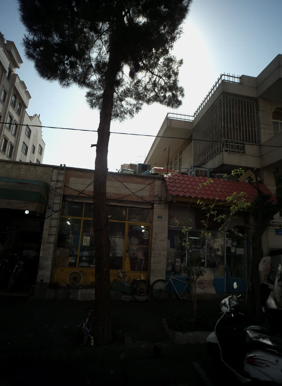 ابزار فروشی