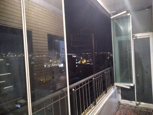 بالکن شیشه ای سهند جام تبریز