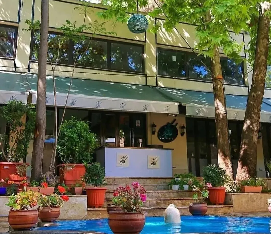 کافه باغ کاریز - تصویر 3