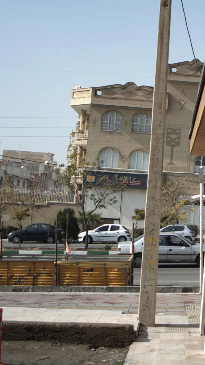 کافه آنیل - تصویر 2