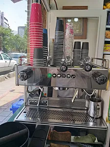 کافی شاپ مهدی