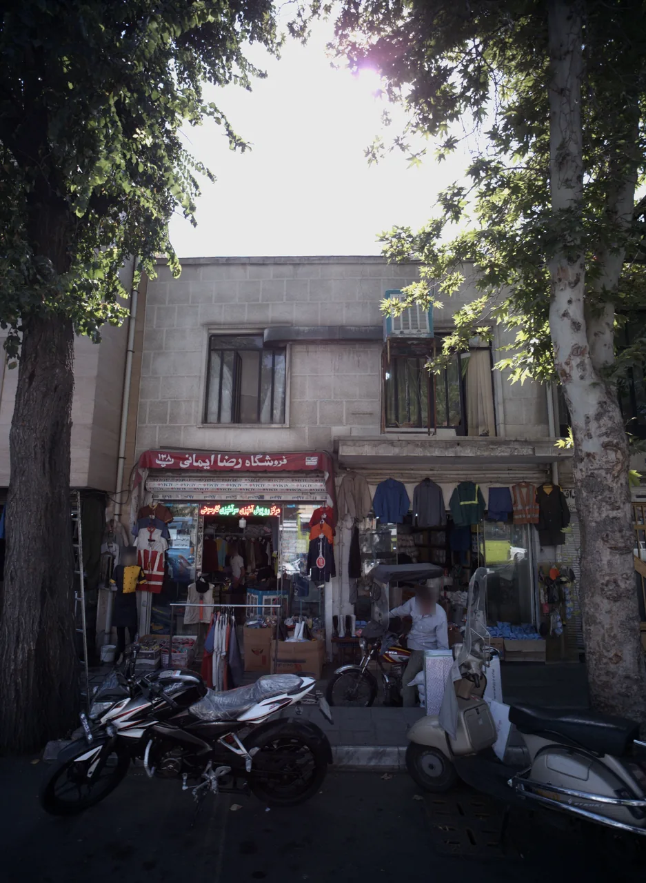 فروشگاه لوازم ایمنی و روپوش بیمارستانی