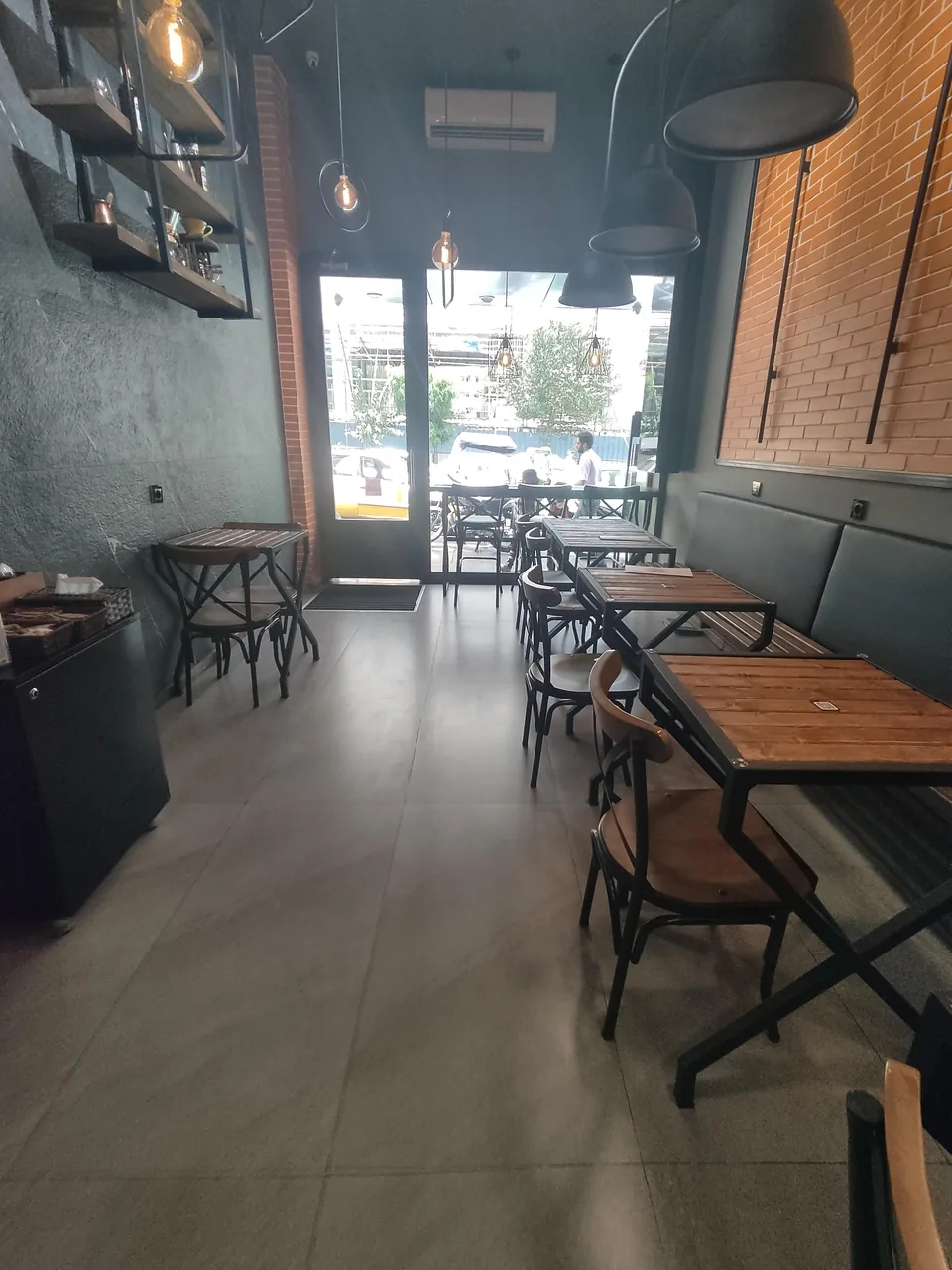 کافه ترنج - تصویر 4