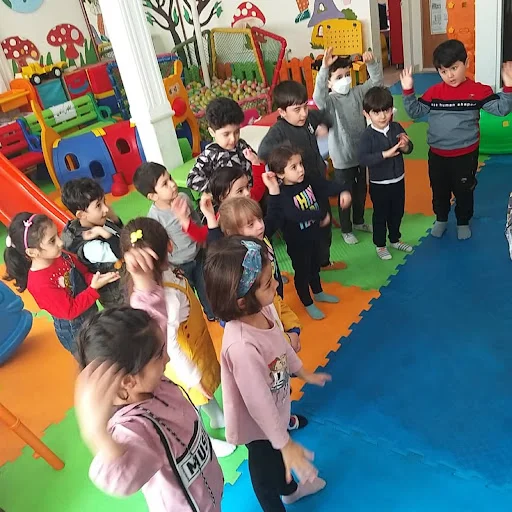 مهدکودک و پیش دبستانی آرازآیناز