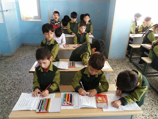 پیش دبستانی و مهد کودک آینده سازان