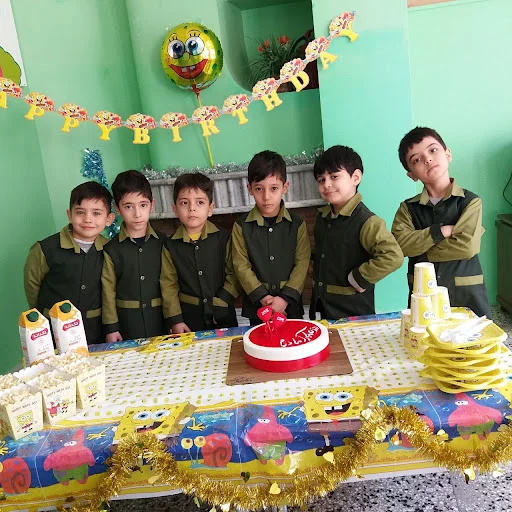 پیش دبستانی و مهد کودک آینده سازان