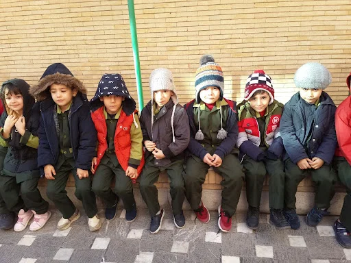 پیش دبستانی و مهد کودک آینده سازان