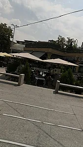 کافه رستوران نقطه سفید