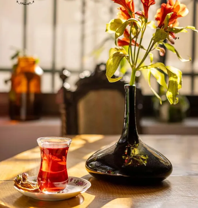 کافه ارغوان - تصویر 4