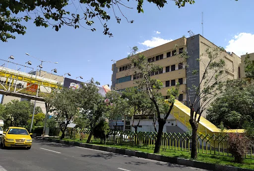 کلینیک تخصصی و فوق تخصصی شیخ الرئیس - بیمارستان در تبریز