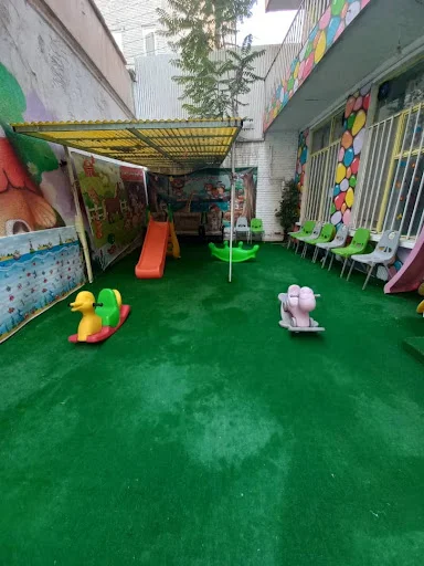 مهد و پیش دبستانی یار مهربان